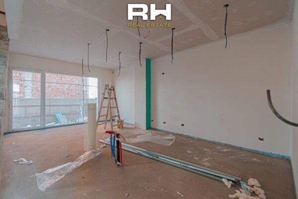 Shtëpi 208.62m² në #SHITJE në Veternik