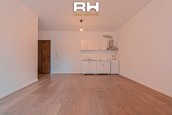 Banesë 80m² në #SHITJE te Rruga C
