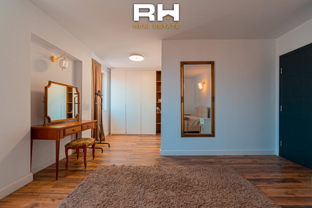 Banesë Penthouse 174m² me #QIRA në Dragodan