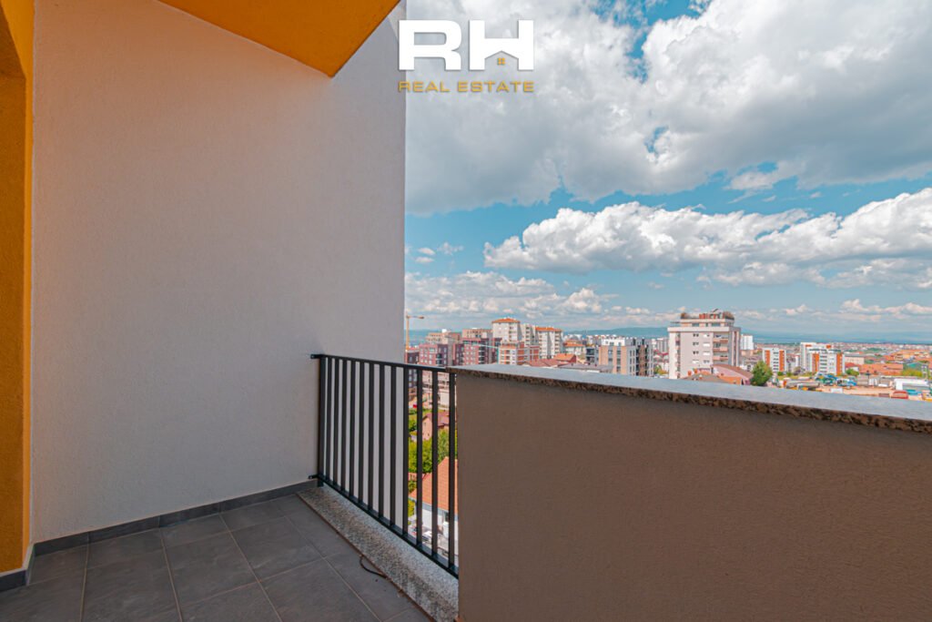 Penthouse 152m² + 112.56m² në #SHITJE në Mati 1