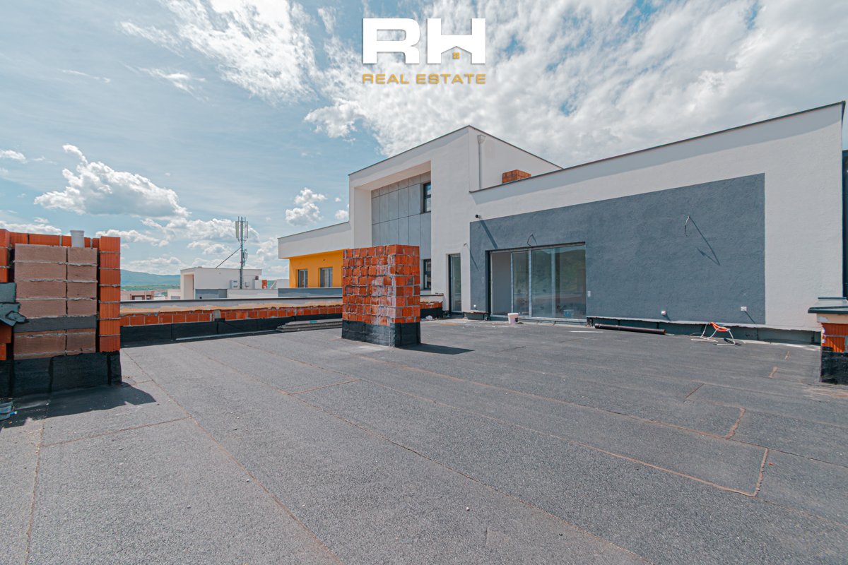 Attico di 152m² + 112.56m² in vendita a Mati 1