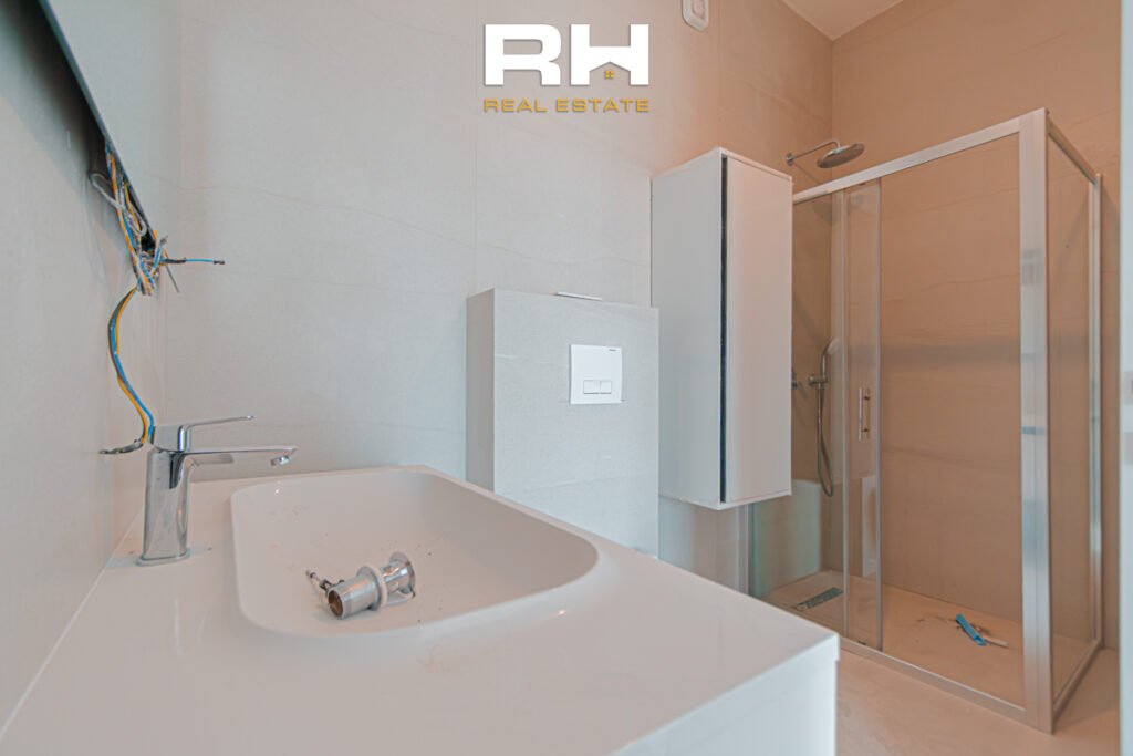 Penthouse 152m² + 112.56m² në #SHITJE në Mati 1