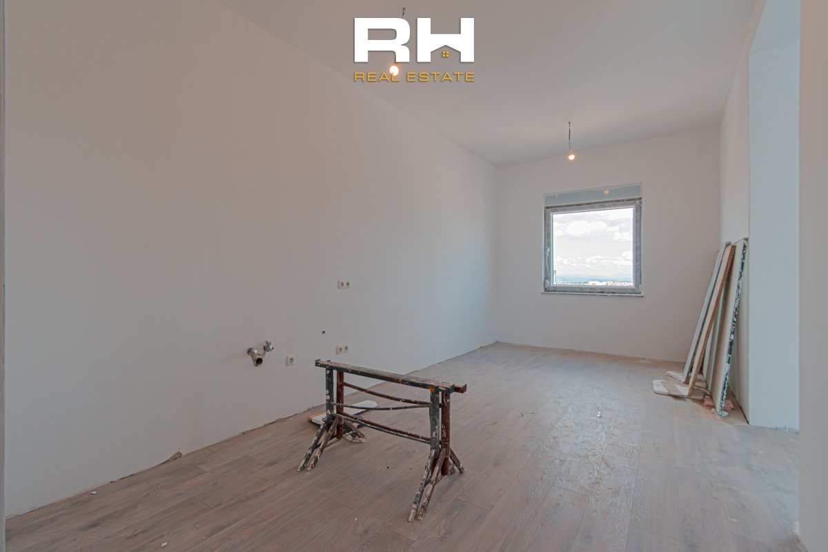 Attico di 152m² + 112.56m² in vendita a Mati 1