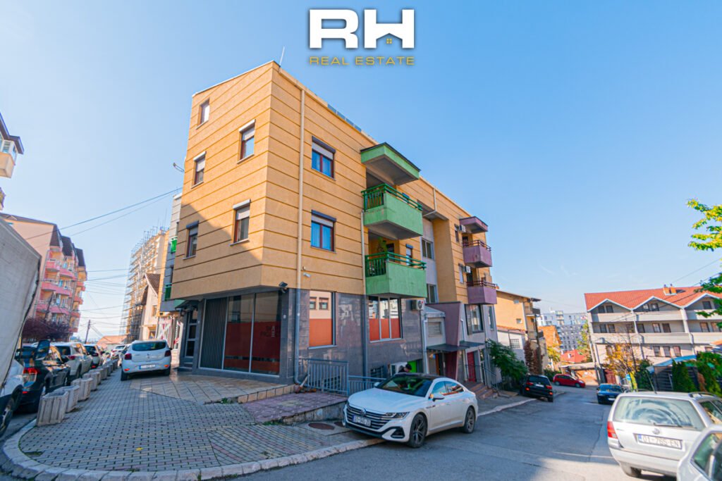 Objekt 2729.12m² në SHITJE në Aktash