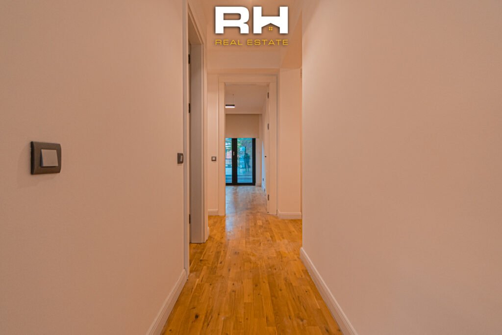 Banesë – Zyre 129m² me #QIRA në Aktash
