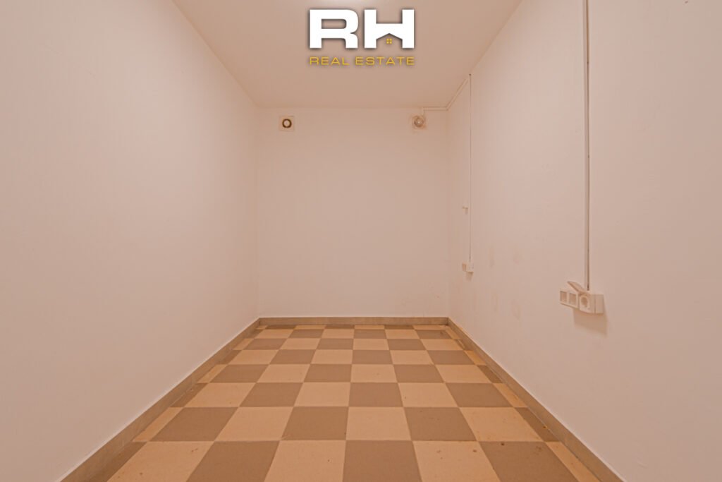 Lokal 600m² me #QIRA në Qendër