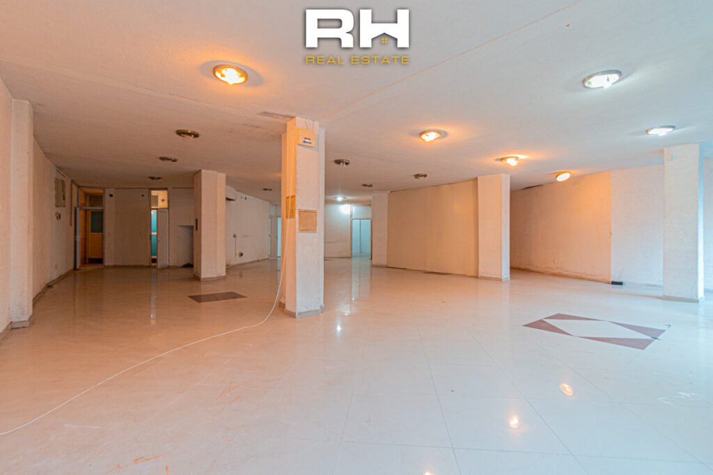 Lokal 350m² në SHITJE te 4 Llullat