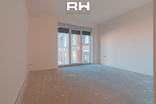 Banesë 100.7m² në #SHITJE në Veternik