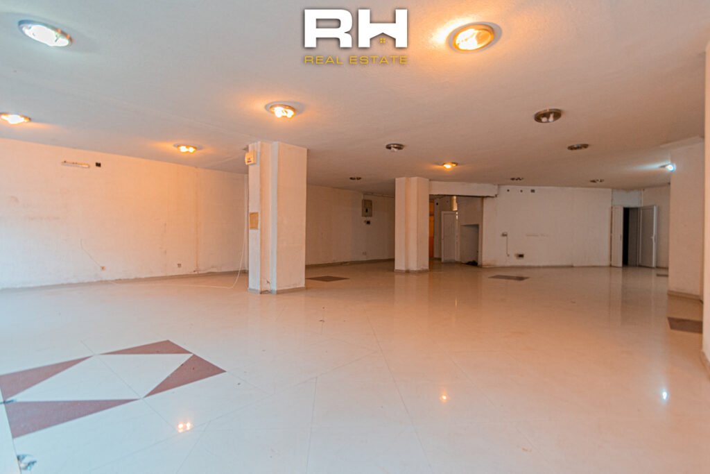 Lokal 350m² në SHITJE te 4 Llullat