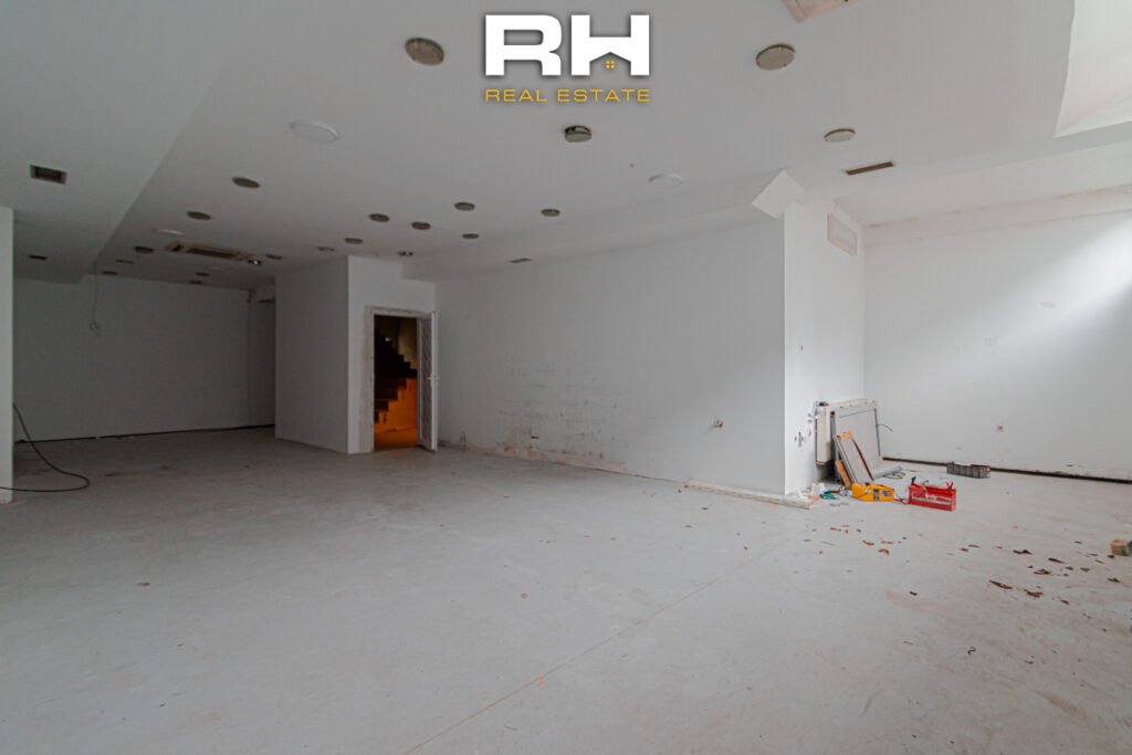 Lokal 600m² me #QIRA në Qendër