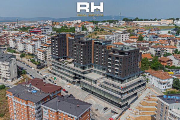 Lokal 187m² në #SHITJE në Dragodan