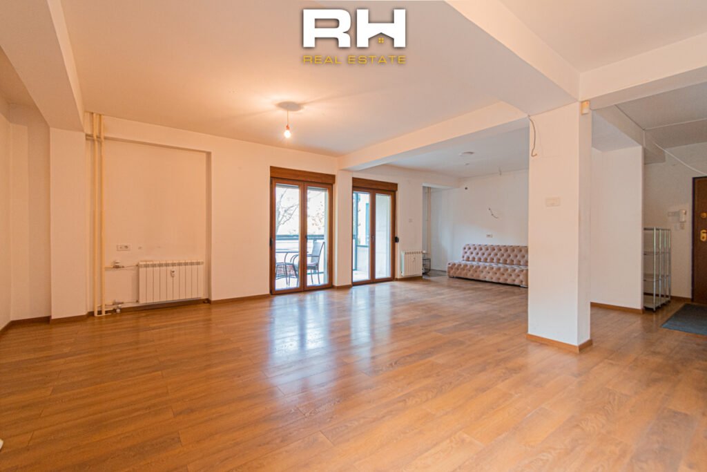 Lokal – Zyre 107m² me #QIRA në Dardani