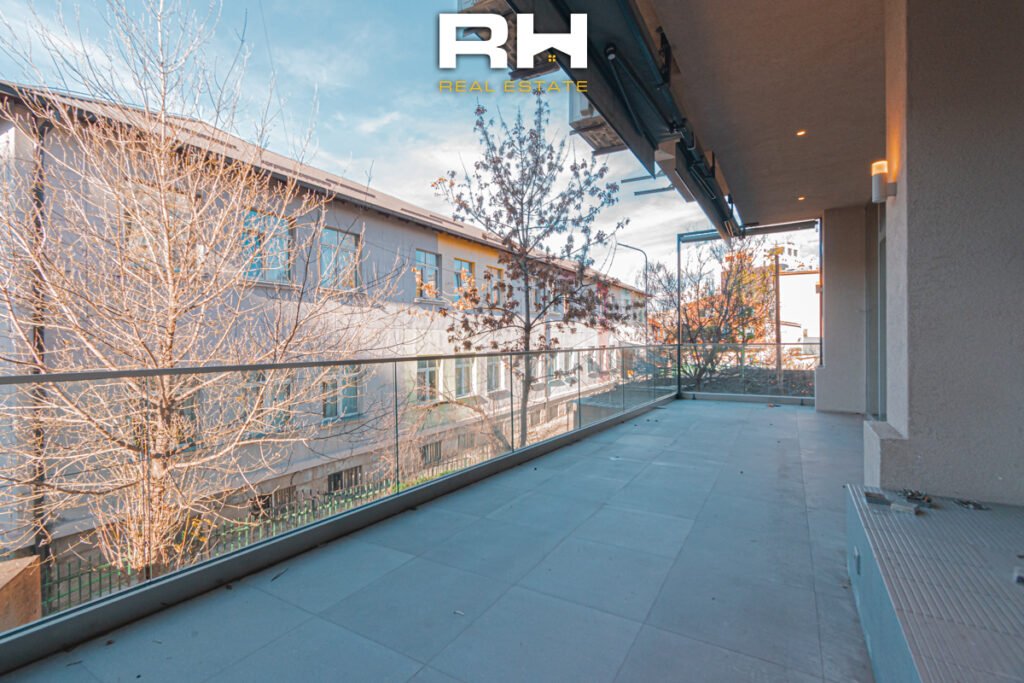 Lokal 600m² me #QIRA në Qendër