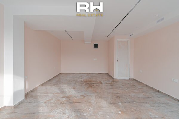Lokal 35m² me #QIRA në Ulpianë