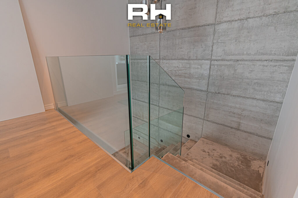 Duplex 200m² me #QIRA në Lakrishtë