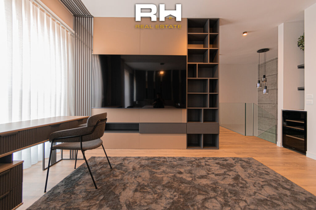 Duplex 200m² me #QIRA në Lakrishtë