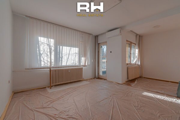 Banesë – Zyre 65m² me #QIRA në Ulpianë