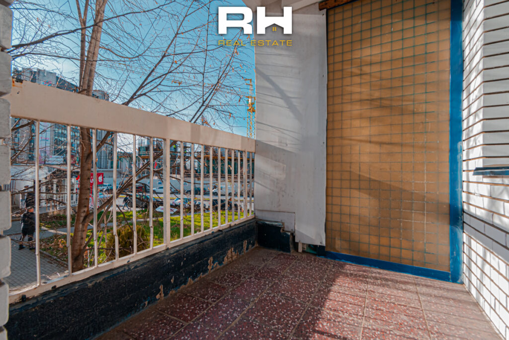 Banesë – Zyre 65m² me #QIRA në Ulpianë