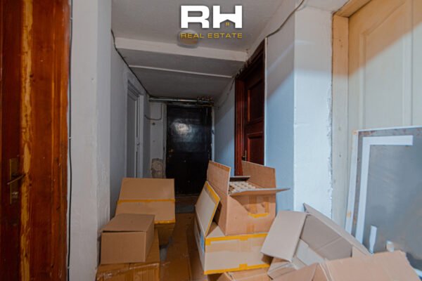 Lokal 30m² me #QIRA në Qendër