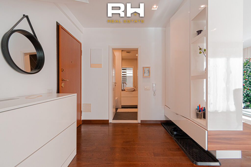 Duplex 163m² me #QIRA në Pejton
