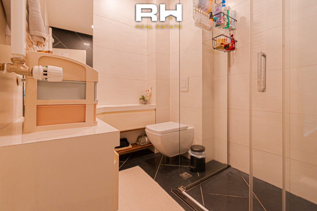 Duplex 163m² me #QIRA në Pejton