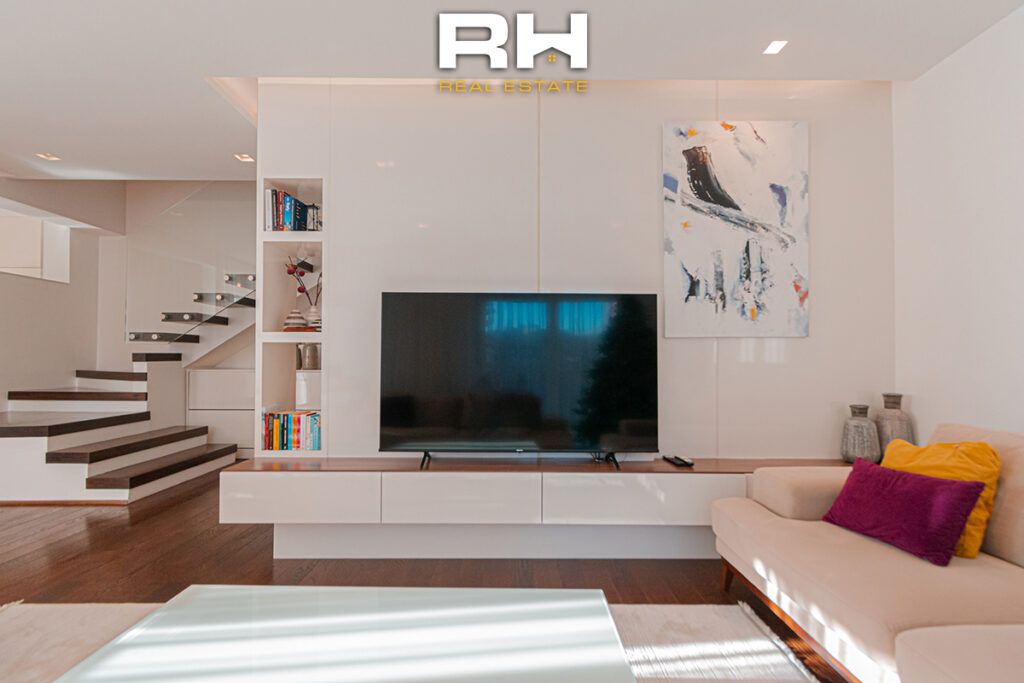 Duplex 163m² me #QIRA në Pejton