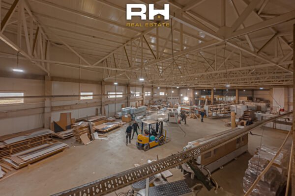 Depo 3000m² me #QIRA në Suhadoll