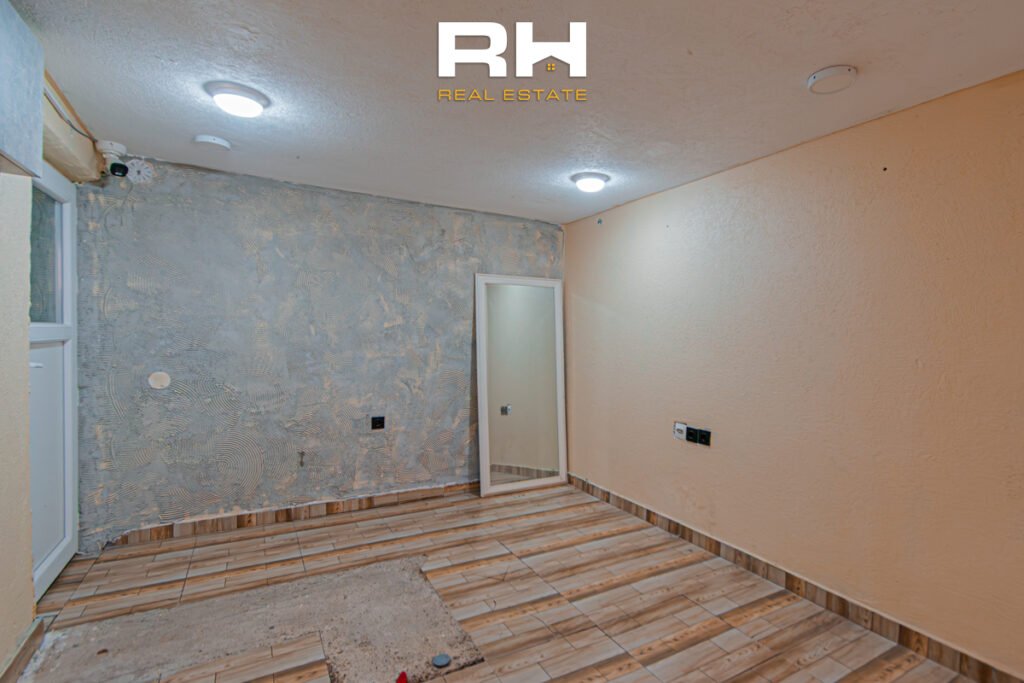 Lokal 30m² me #QIRA në Qendër