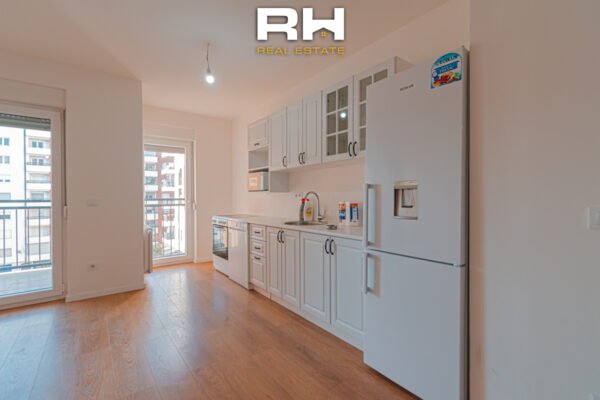 Banesë – Zyre 100m² me #QIRA te Rruga B