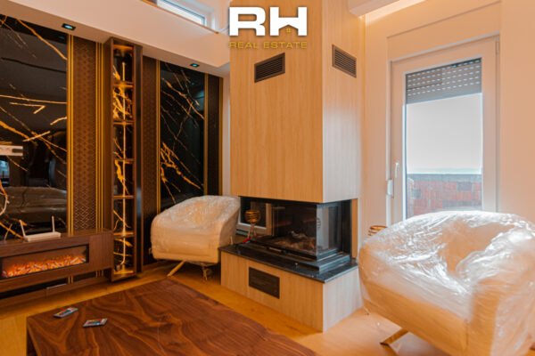 Shtëpi 220m² në #SHITJE në Bërnicë