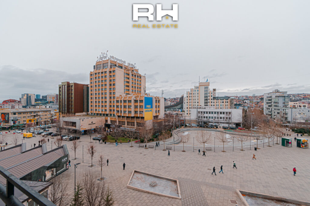 Banesë – Zyre 65m² me #QIRA në Shesh