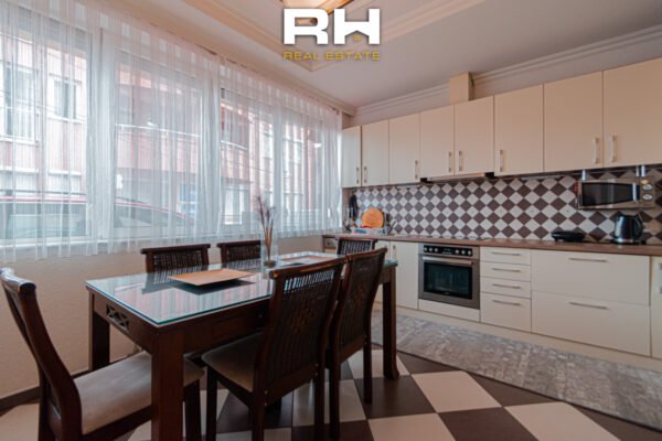 Banesë 138m² me #QIRA në Dragodan