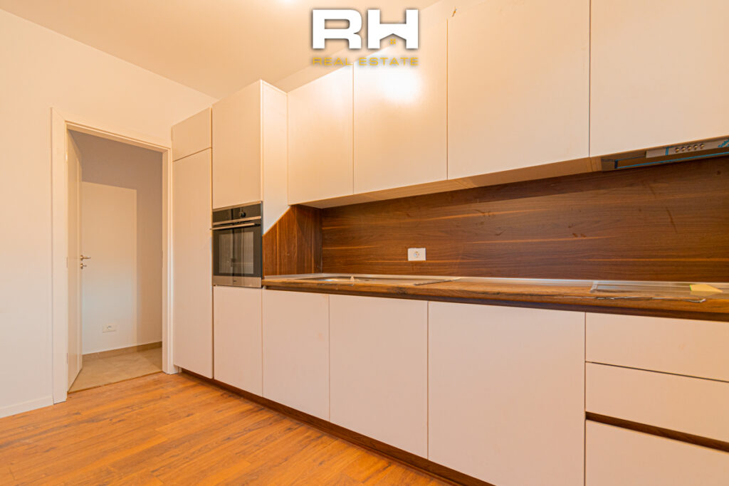 Banesë 82m² në SHITJE në Tophane