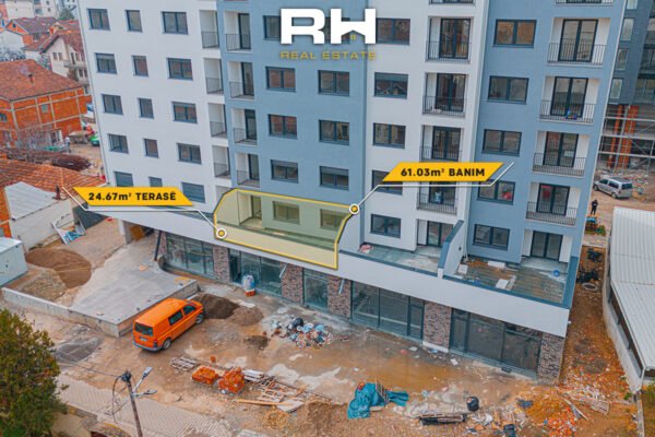 Banesë 61.03m² + 24.67m² në #SHITJE në Emshir