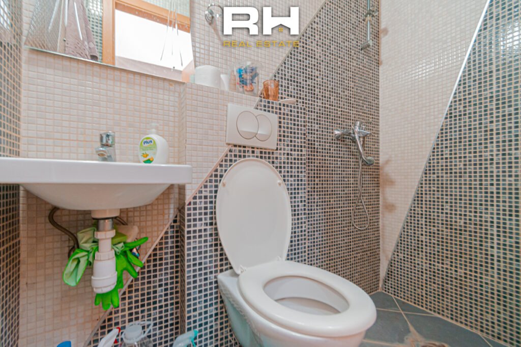Banesë 84.25m² neto në SHITJE në Aktash