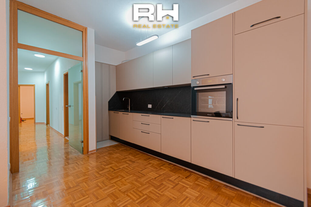 Banesë 113.5m² në SHITJE në Tophane