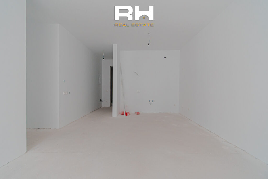 Banesa 93.5m² në SHITJE në Veternik
