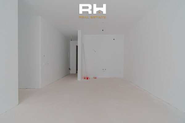 Banesa 93.5m² në #SHITJE në Veternik