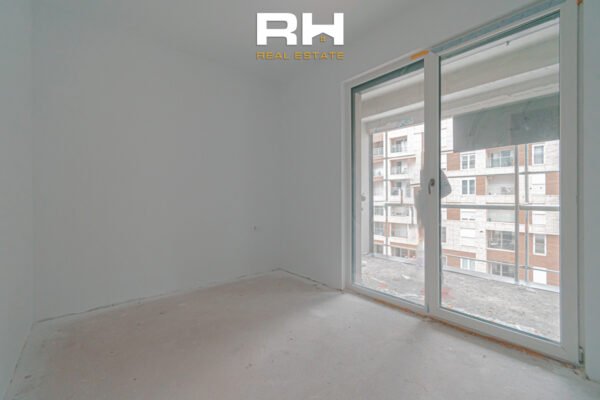 Banesa 93.5m² në #SHITJE në Veternik