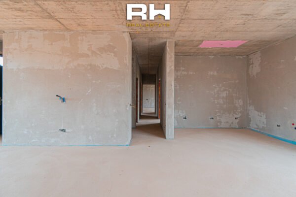 Shtëpi 130m² në #SHITJE në Besi