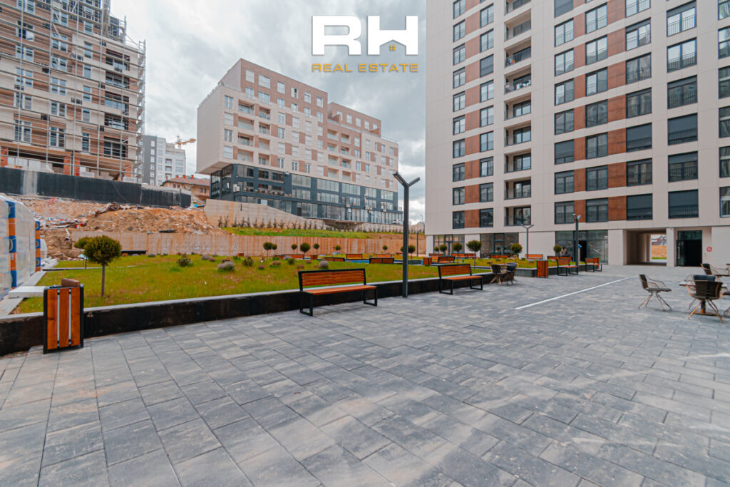 Banesa 93.5m² në SHITJE në Veternik
