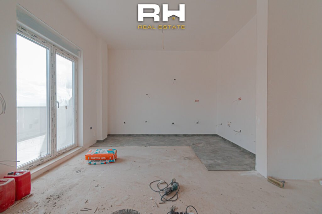 Penthouse 165m² + 40m² në SHITJE në Dragodan / Arbëri