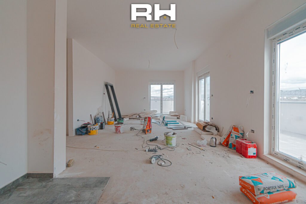 Penthouse 165m² + 40m² në SHITJE në Dragodan / Arbëri