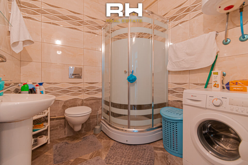 Banesë 76m² me #QIRA në Bregun e Diellit