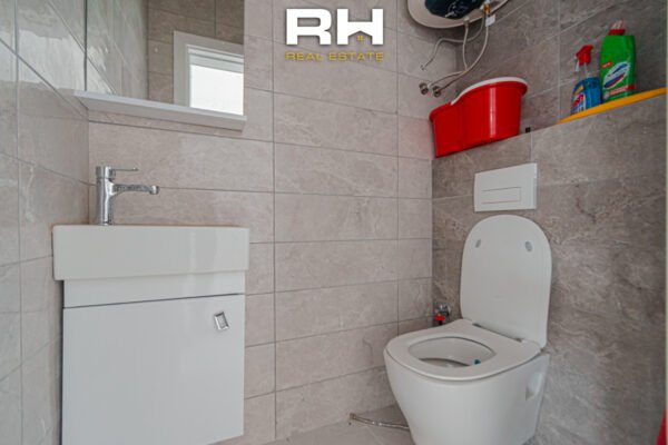 Lokal 170m² + 80m² me #QIRA në Lagjen e Spitalit