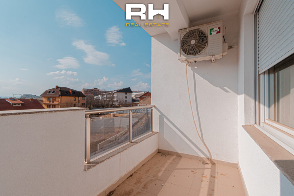 Banesë – Zyre 180m² + 120m² me #QIRA në Lagjen e Spitalit
