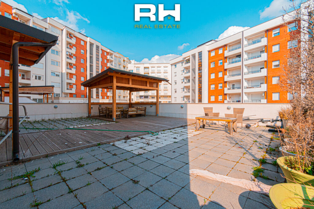 Banesë – Zyre 180m² + 120m² me #QIRA në Lagjen e Spitalit