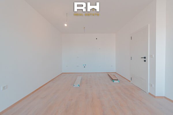 Banesë – Zyre 61m² me #QIRA në Mati 1