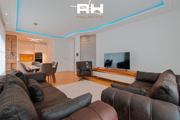 Shtëpi 202m² me #QIRA në lagjen Qershia, Çagllavicë