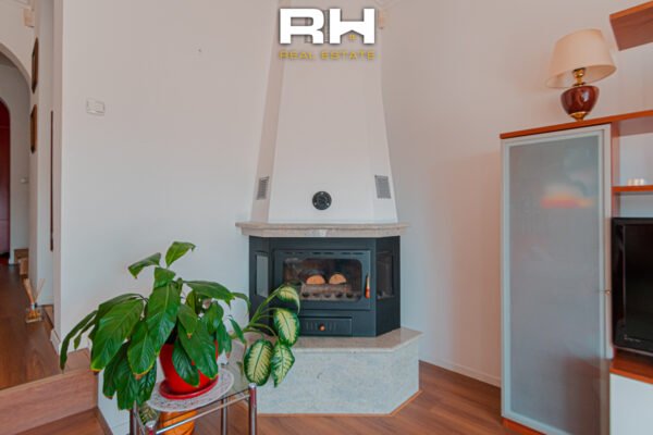 Shtëpi 150m² + 60m² me #QIRA në Bregun e Diellit